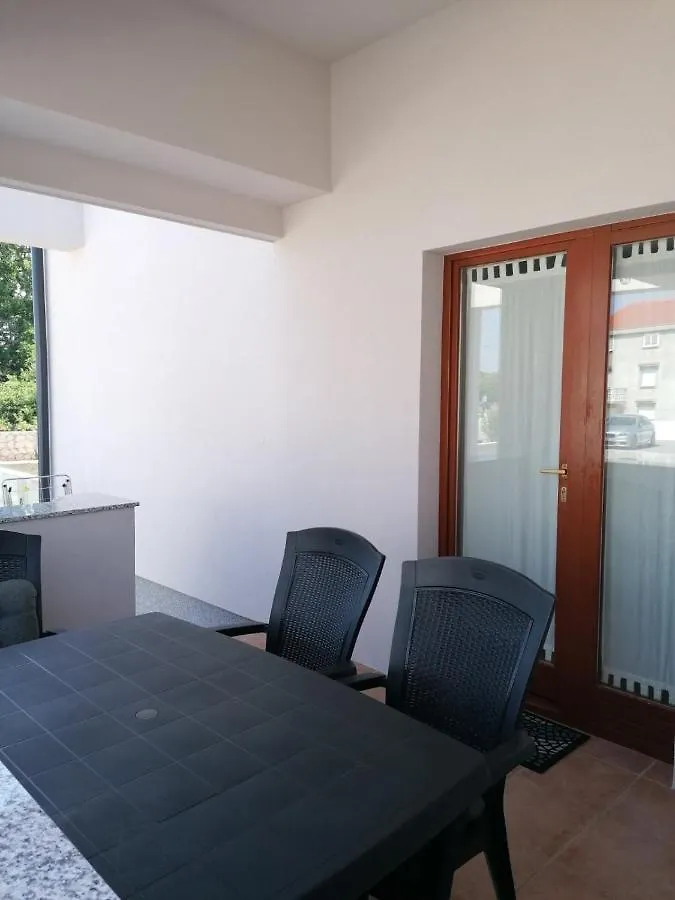 Apartments Maricic Zaton