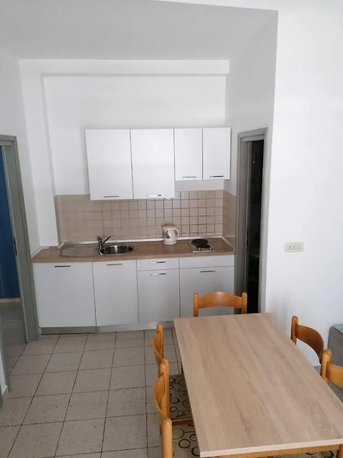 Apartments Maricic Zaton